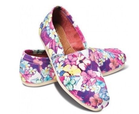 Our TOMS shoes plus your creativity, you will create one pair of shoes belong to