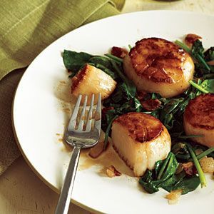 Pan-Seared Scallops with Bacon and Spinach– found my special recipe for Valenti