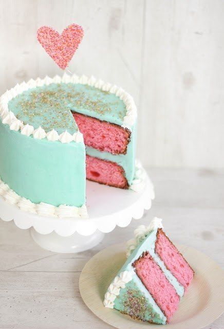 strawberry cake dessert