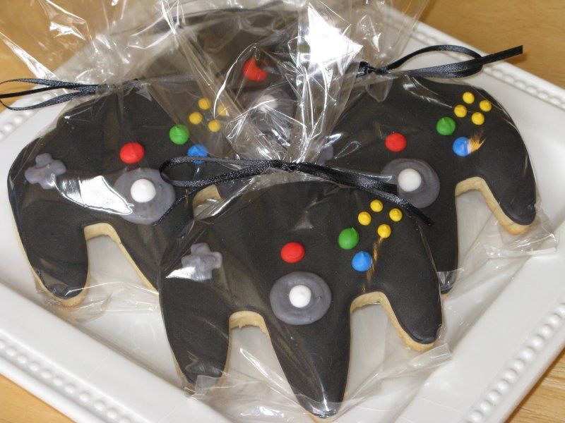 Would be a cool favor for a video game party… they’re cookies!  I think I coul