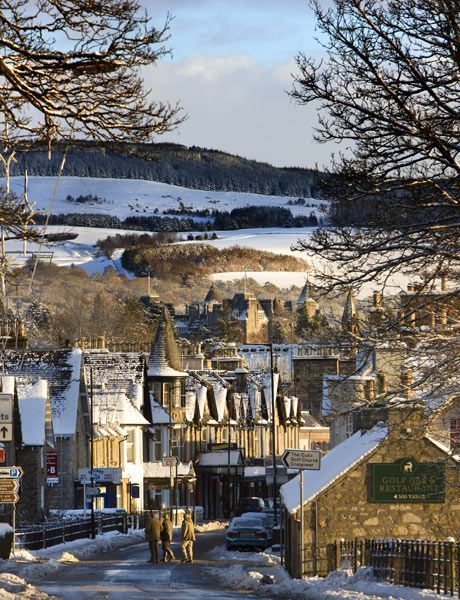 ~Winter in Pitlochry, Perthshire, Scotland~ Photograph: Murdo MacLeod for the Gu