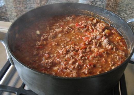 Are you looking for a delicious homemade chili recipe that will have people sayi