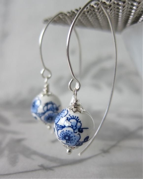Let things do what they naturally do. These earrings naturally dangle. So dangle