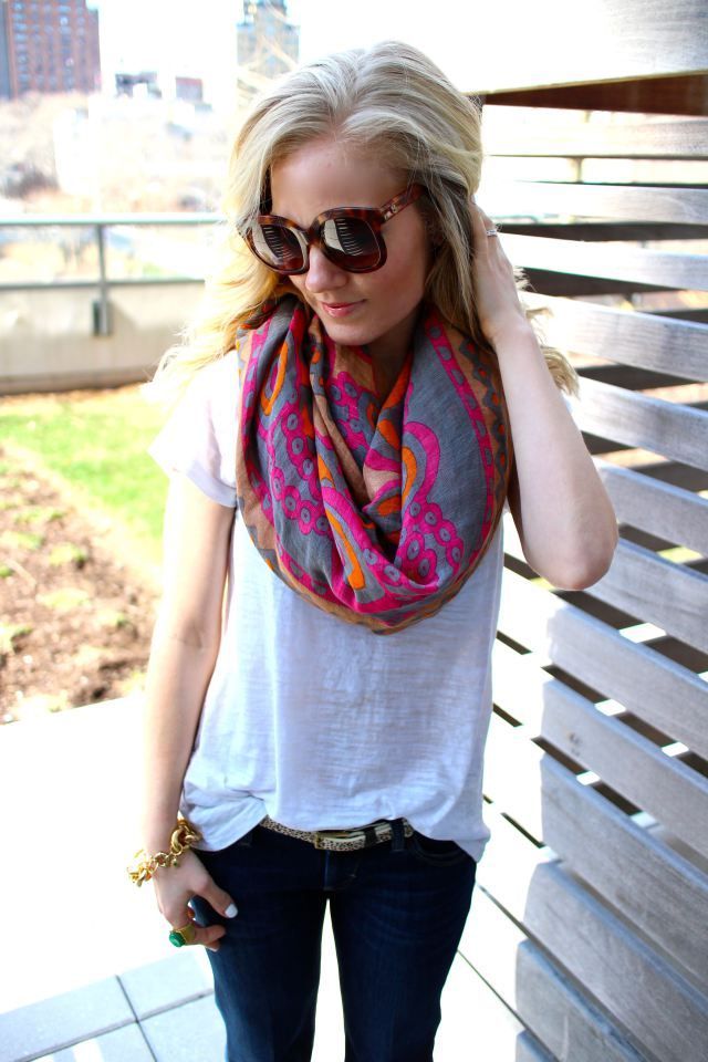 Spring infinity scarf and tortoise shell sunglasses | so cute if my style wasnt