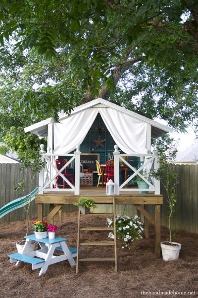 50 Kids Treehouse Designs–daddy diy when the kids are old enough to play!