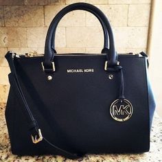 Amazing with this fashion bag! 2014 MK Handbags discount for you! $50.99