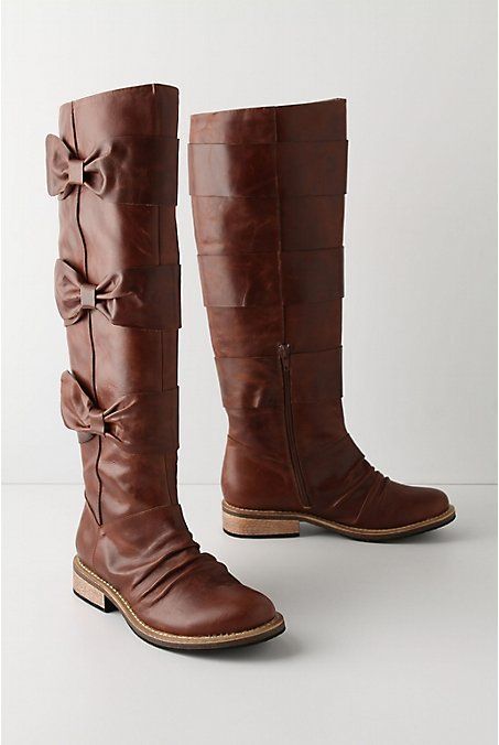 boots with bows… yes.