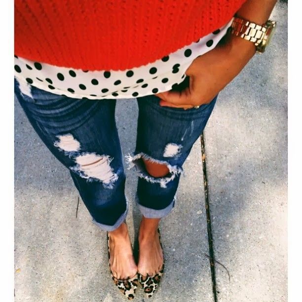 Boyfriend jeans with polka dots shirt, red sweater and leopard print pumps