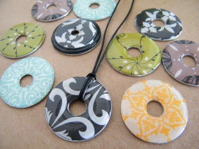 I am so making these for all my girls. DIY washer necklace – great tutorial for
