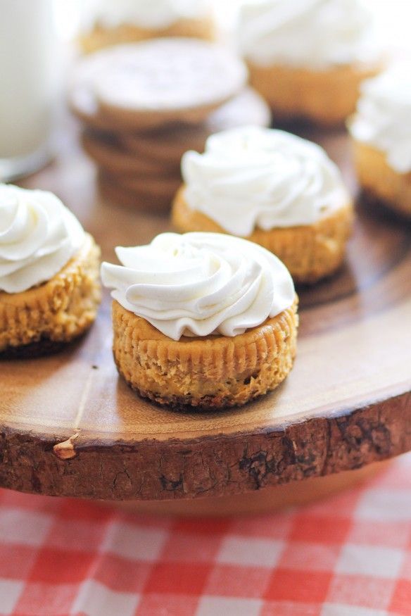 Mini Pumpkin Cheesecakes — so much easier than a big cheesecake!
