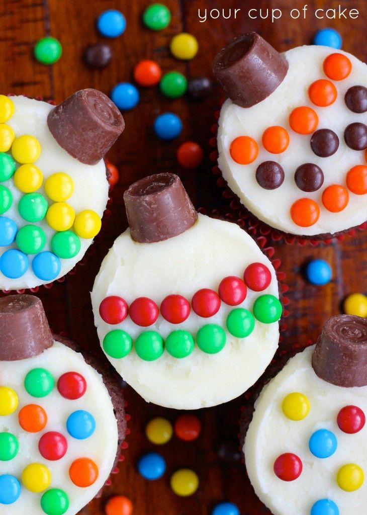 Ornament Cupcakes using Rolos and Ms