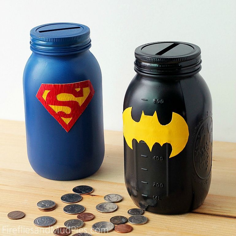 Superhero Piggy Banks. Love the simplicity of these, they look fabulous!