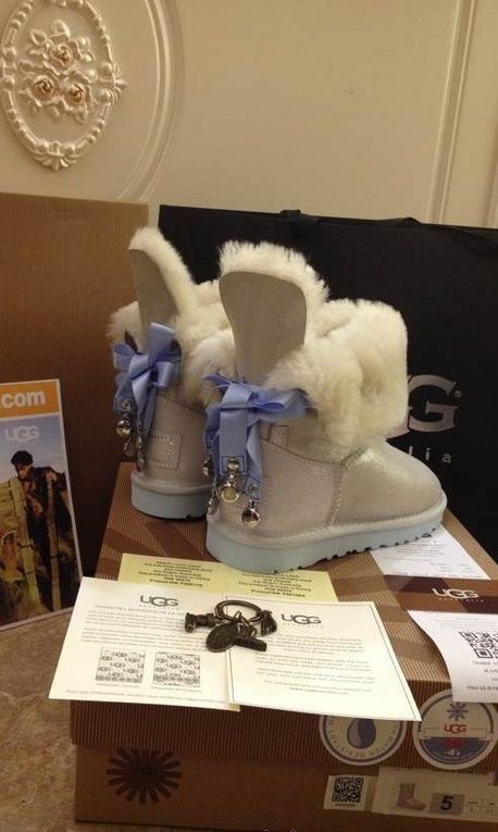 $118,cute stylish uggs boots in any styles you want!