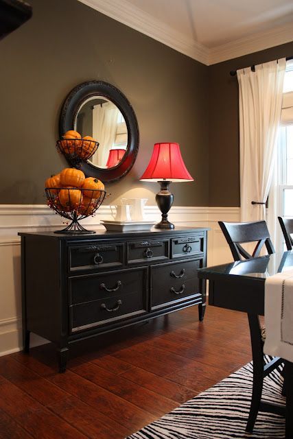Good tutorial on getting the Pottery Barn black finish… and she found this dre