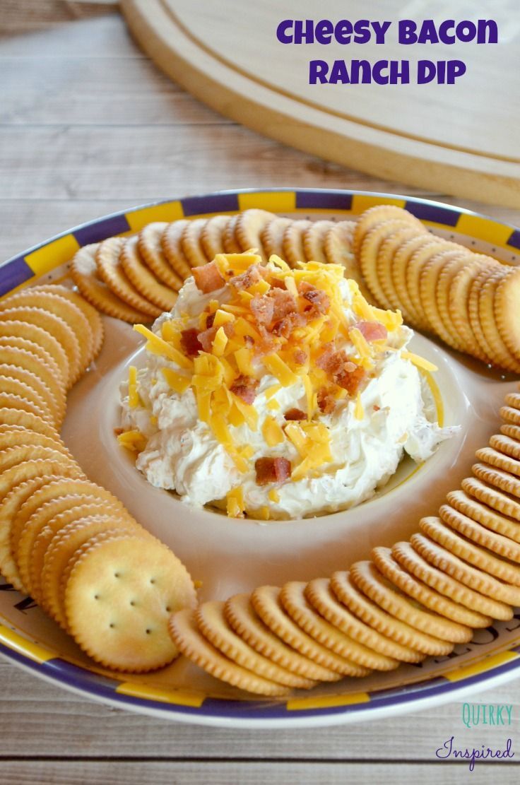 Need a quick appetizer for Thanksgiving or Christmas. This cheesy bacon ranch di