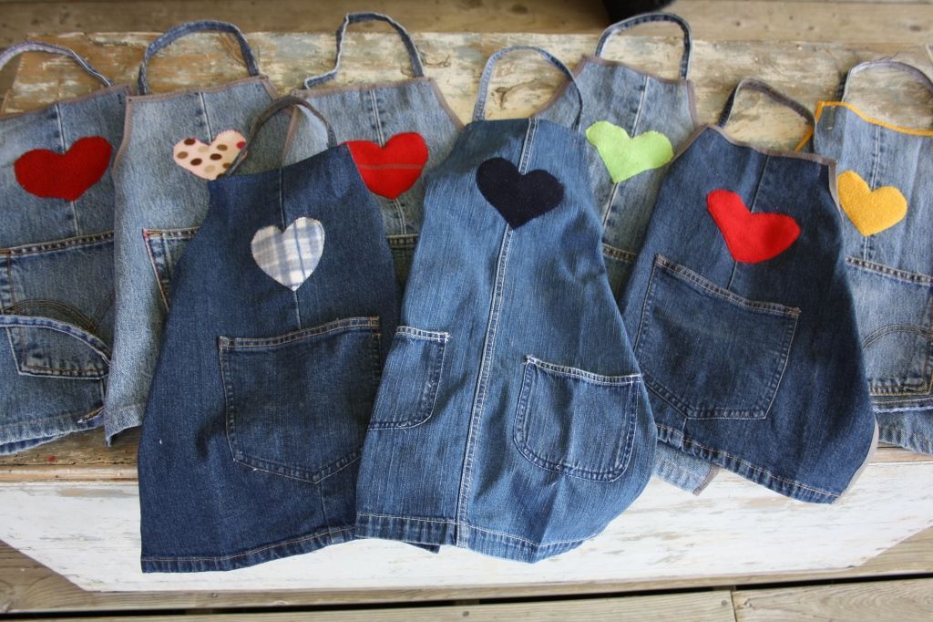 Re-used jeans aprons…without the