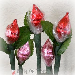 Hershey’s Kiss Roses – A Sweet Vale