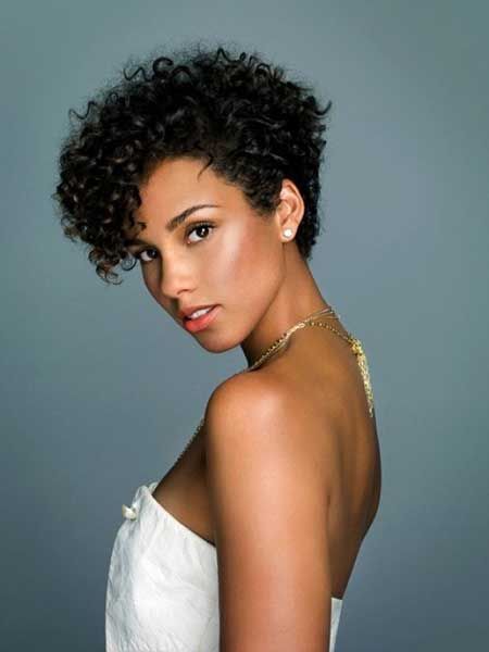 New Short Hairstyles for Black Wome