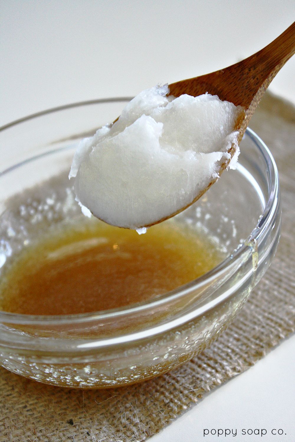 Raw Honey and Coconut Oil Face Mask