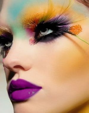 Gorgeous High Fashion Makeup | LUUU