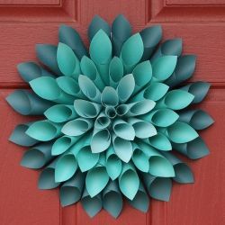 Make a stunning hanging flower with