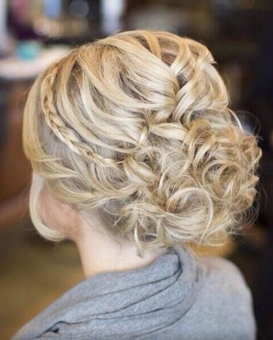 Prom Hairstyles for Long Hair: Mess