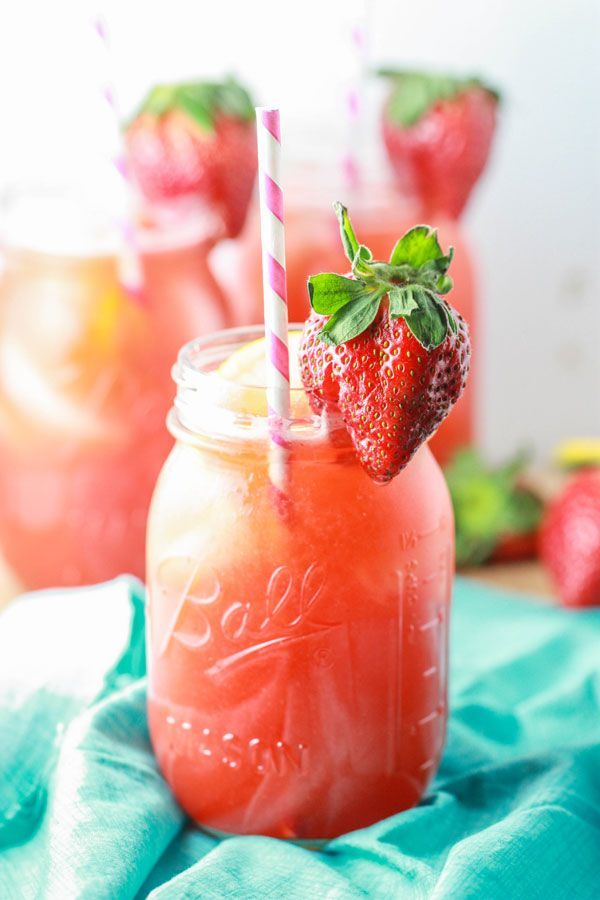 Strawberry Lemonade Recipe in Mason
