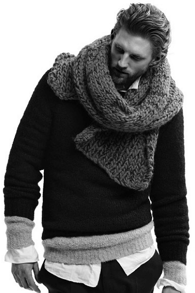 Yes to this bulky scarf over three