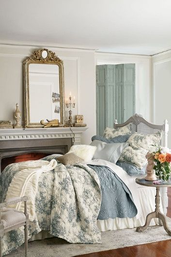 Beautiful bedroom – French