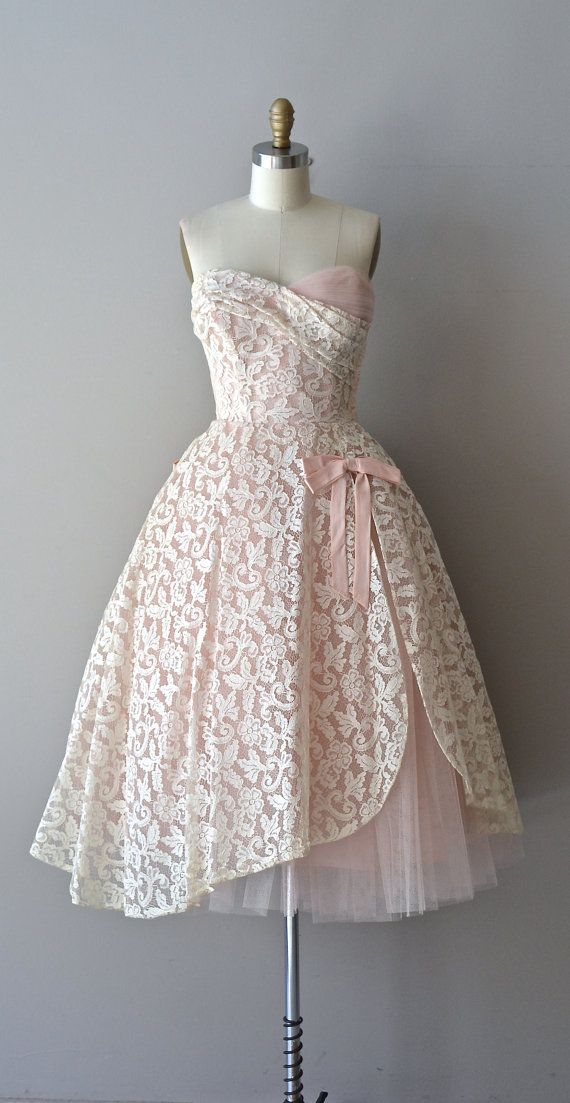 Chteauroux lace dress / 195