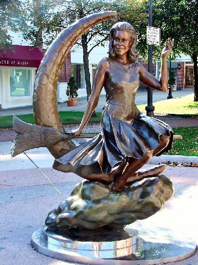 Salem, Massachusetts – the Bewitched Statue with