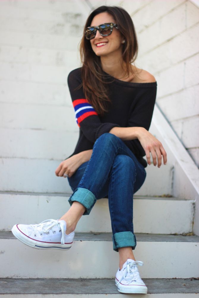 Sporty sleeves and low line