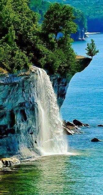 Spray Falls ~ Pictured Rock