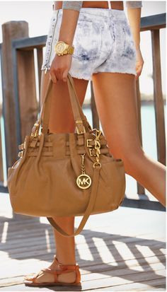 This would be my next bag,comfy and casual! MK handbags outlet online store!!!
