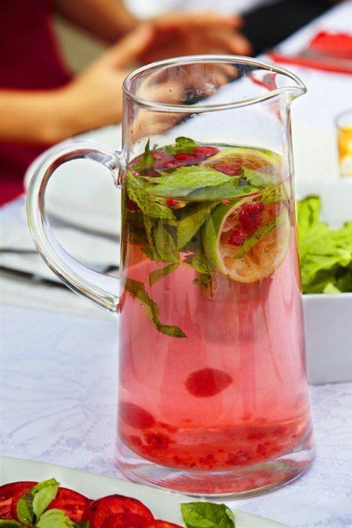 20 Delicious Detox Waters to Cleanse Your Body and Burn Fat – Page 2 of 2 – DIY &