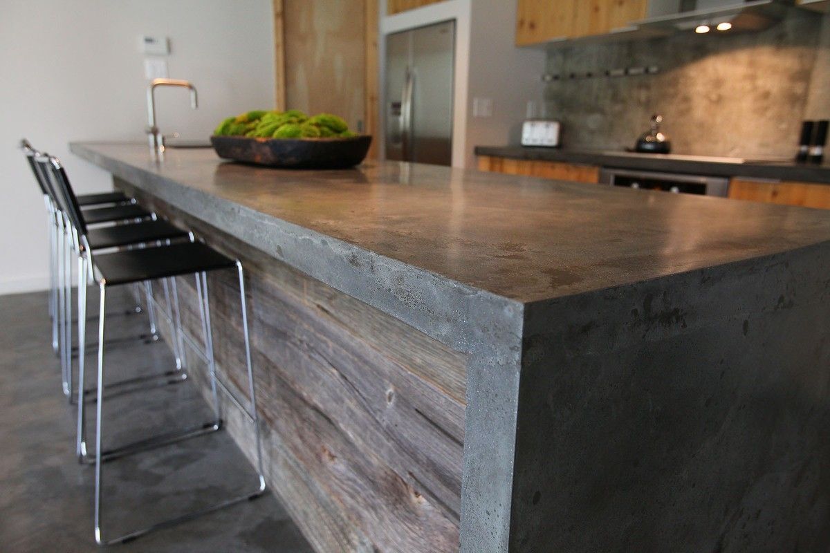 Concrete Island with barnwood.  i have no idea how i can make it, but i want