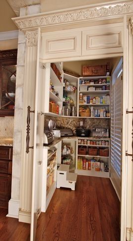 counter inside pantry to st