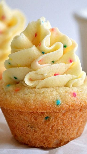 Funfetti Cookie Cups with C
