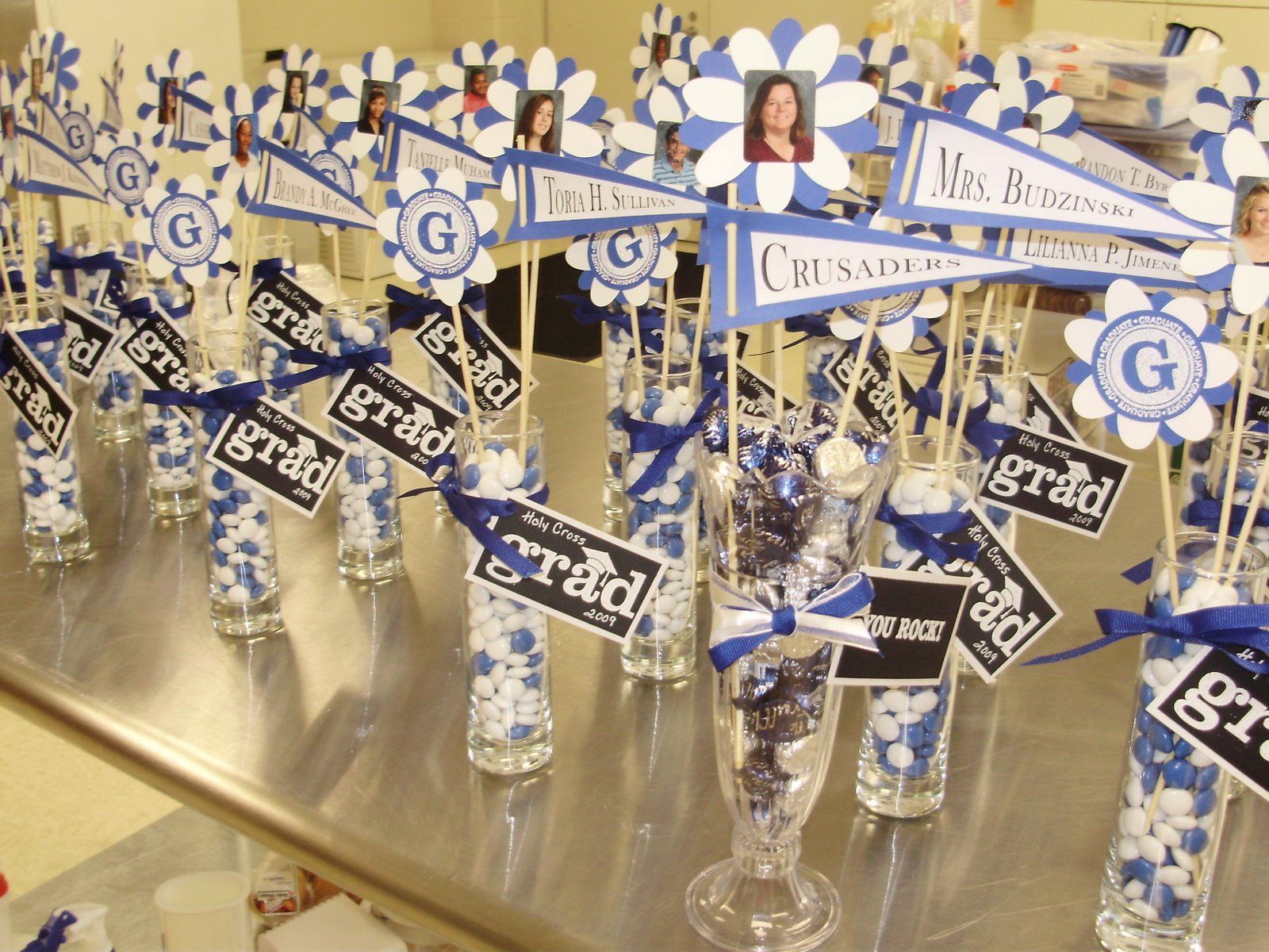 Graduation Party Centerpieces Ideas | Here are some general tips for creating a graduation