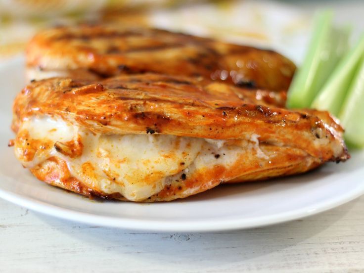 Grilled Cheesy Buffalo Chicken – Grilled spicy chicken breast stuffed with mozzarella cheese. Only 161 calories and oh my gosh, so