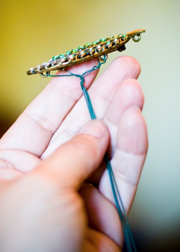 How to make a brooch bouque