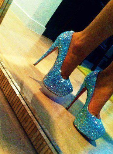 I LOVE these heels!! They a