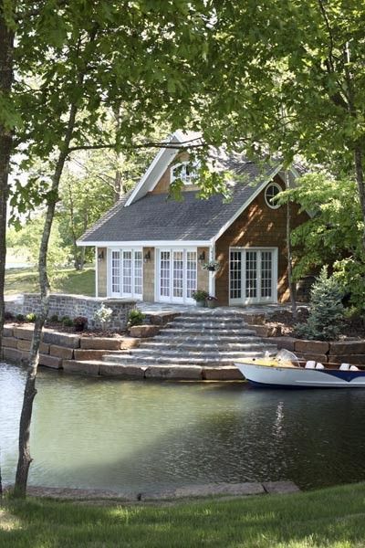 Lake House Cottage