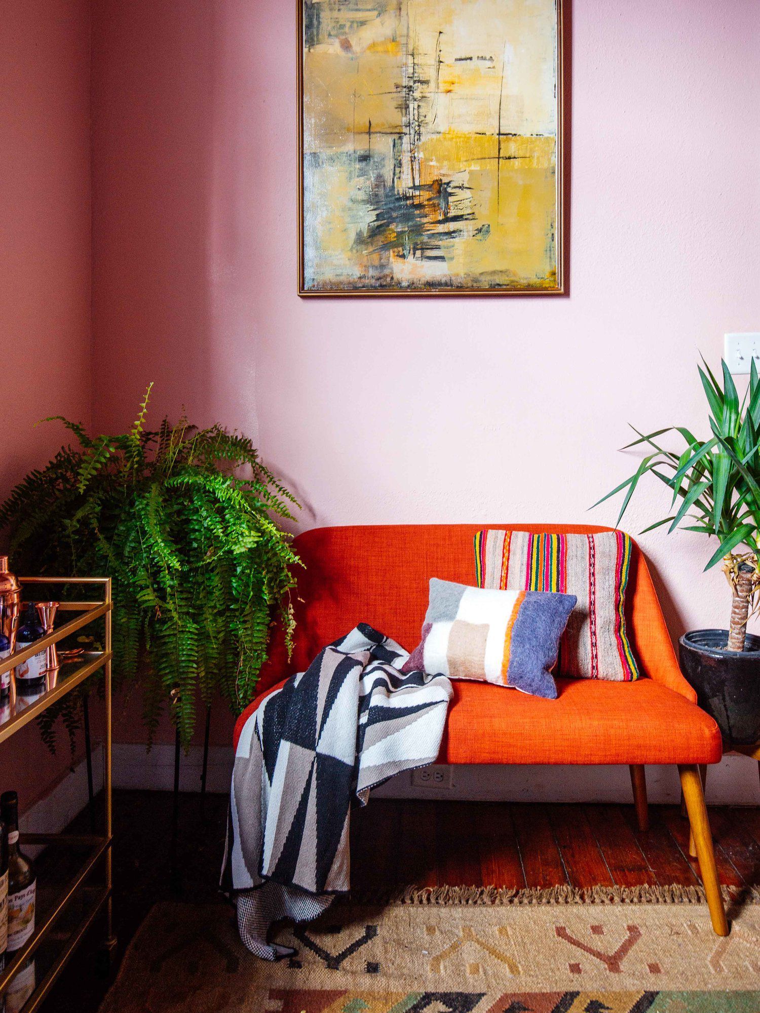 Pink -   Colorful Ideas for Walls