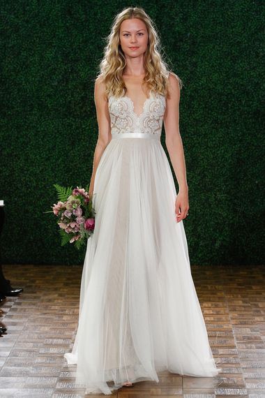 The 25 Most-Pinned Wedding Dresses Of 2014 | Bridal