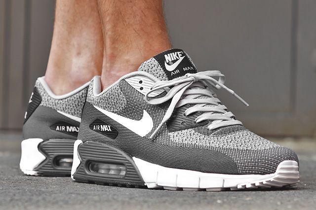 The Nike Air Max 90 model is back at it, working another colorway that brings fresh simplicity. This version of the Nike Air Max 90 Jacquard is seen working a Wolf Grey and Pure Platinum palette, with