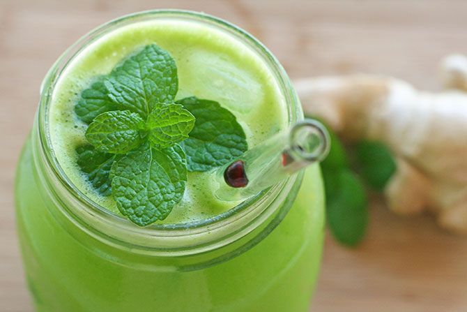 This smoothie was created specially to soothe your stomach with ginger, cucumber, and