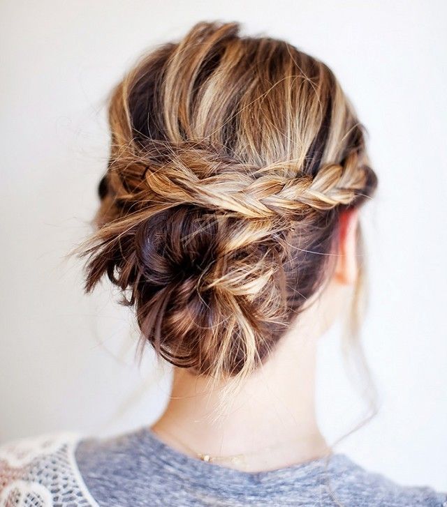 A cool updo for women with shoulder length hair. Takes no time at
