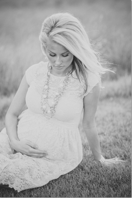 Alexa Jean: Maternity Photos // Courtney Sargent