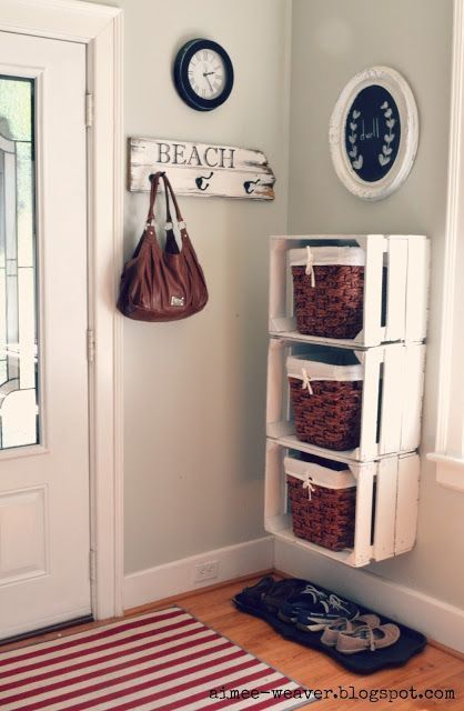 Hanging wooden crates for s